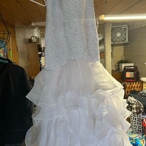 Elegant White Wedding Dress